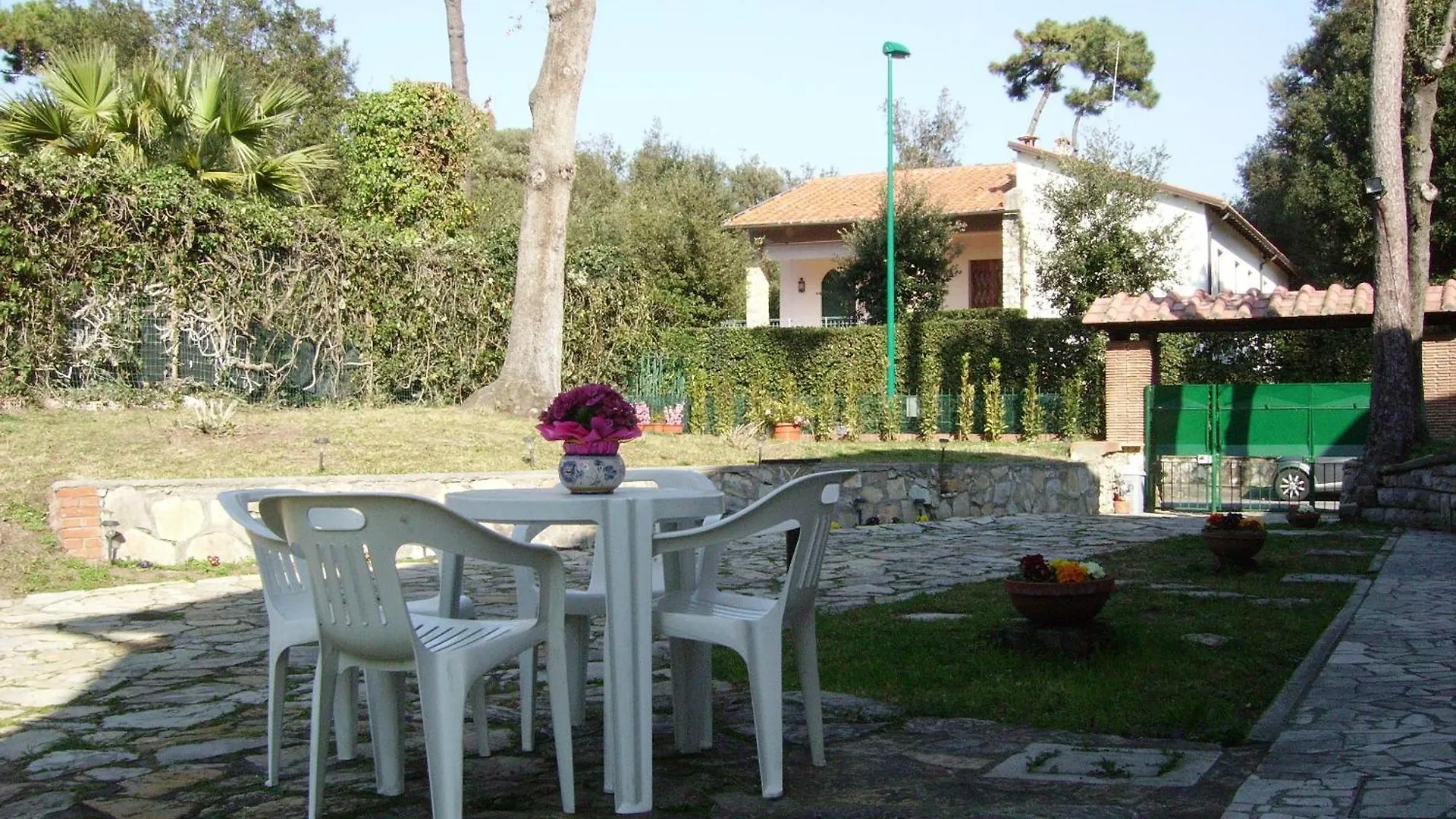 Gasthuis Villa Aurora Tirrenia